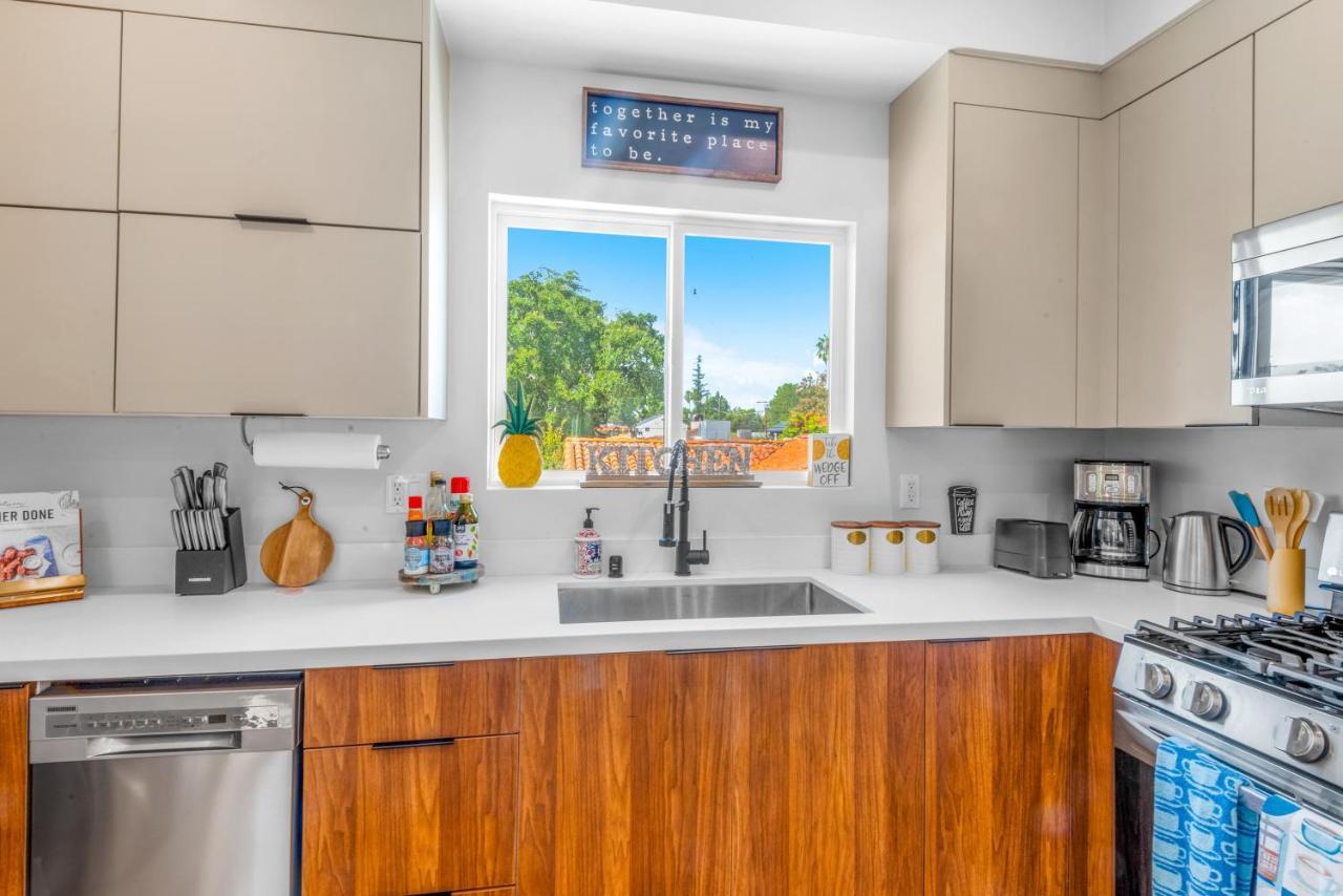 Stylish Sherman Oaks Townhouse 3Bed + 3.5Bath All Master Suites Лос-Анджелес Экстерьер фото